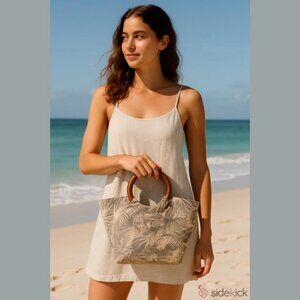 Lua Tropical Palm Tree Print Small Bag with Wooden Handles